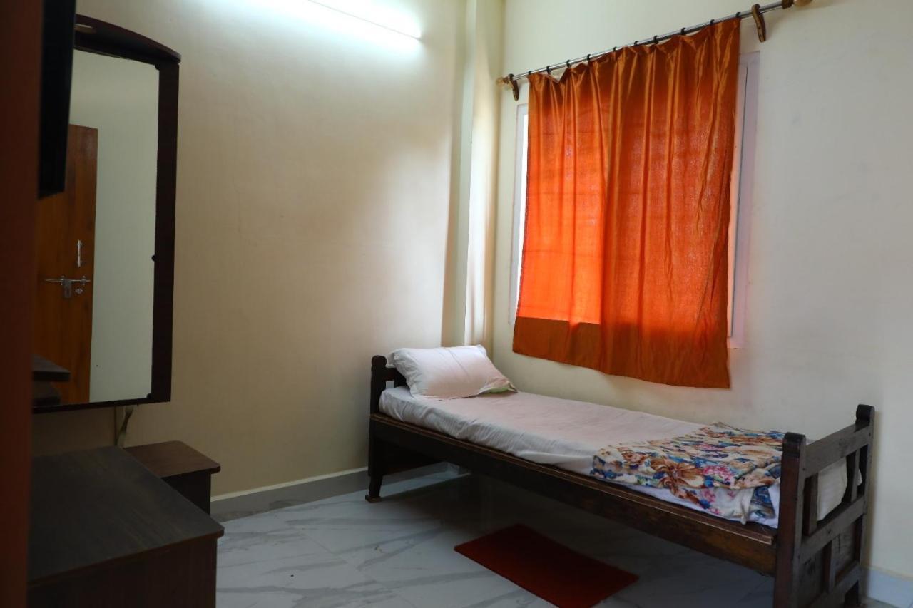 Babu Naidu Residency Apartment Vellore Ngoại thất bức ảnh