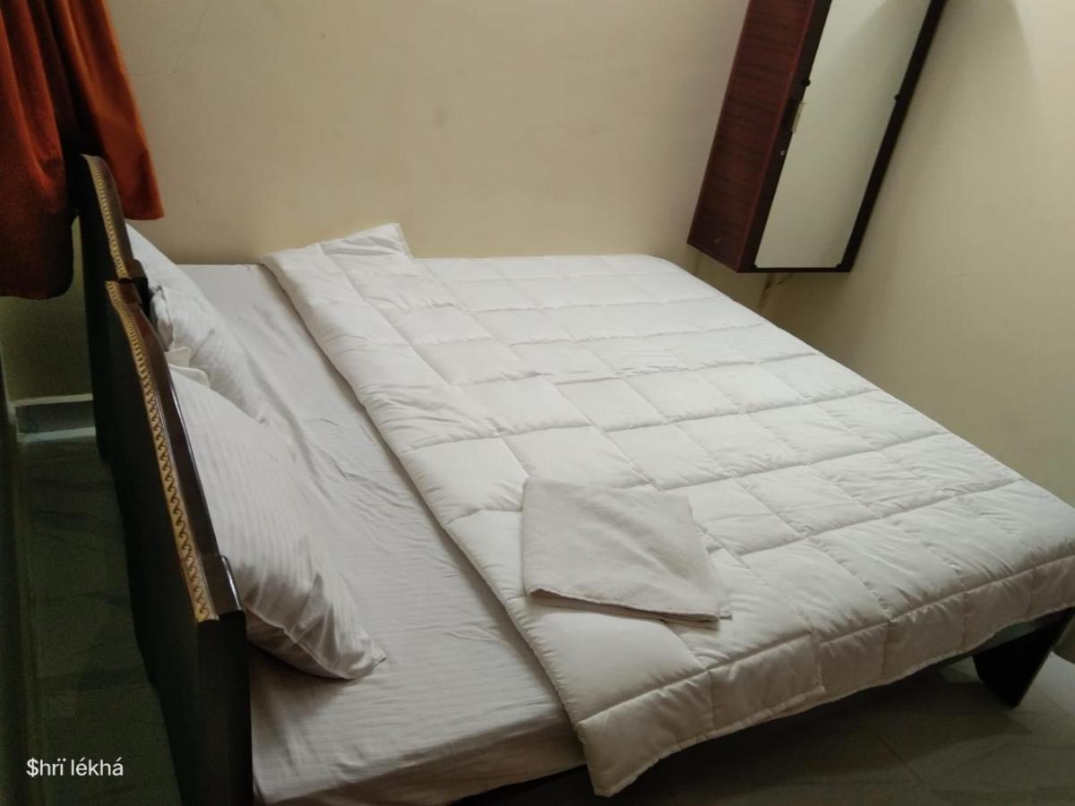 Babu Naidu Residency Apartment Vellore Ngoại thất bức ảnh