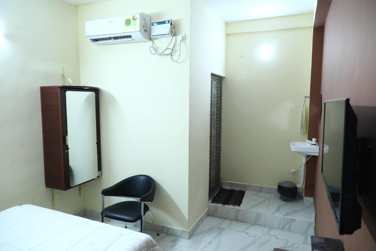 Babu Naidu Residency Apartment Vellore Ngoại thất bức ảnh